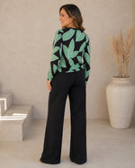 Blusa de Lanzinha Estampada Folhagem Tropical - Iara